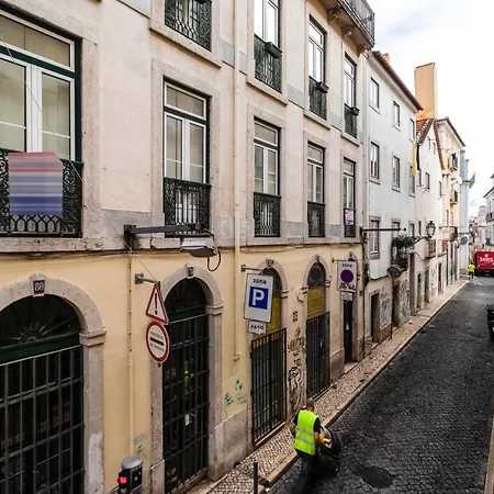 Bairro Alto Stylish One Bedroom *